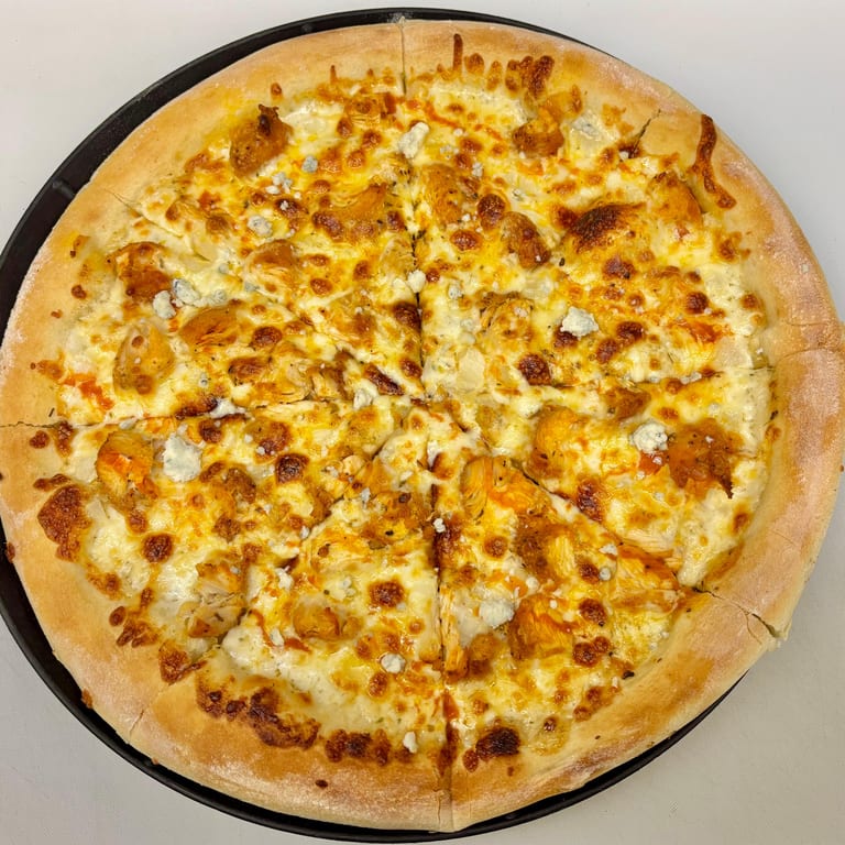 Buffalo Chicken Pizza Delight