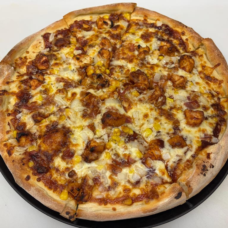 BBQ Chicken Pizza: A Tangy Twist on Pizza