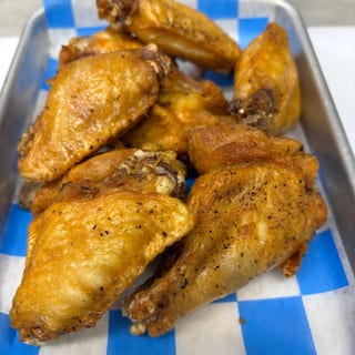 8 Wings